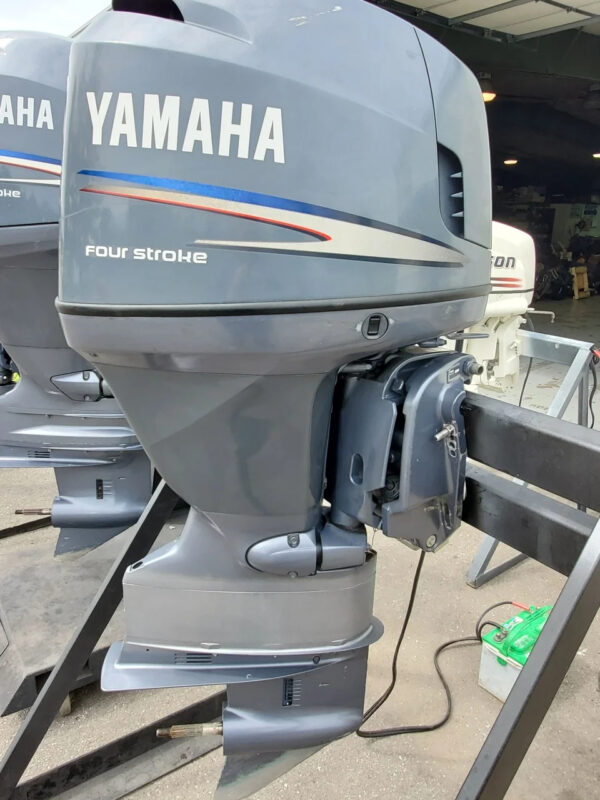 2006 Yamaha 115 HP 4-Cylinder EFI 4-Stroke 25″ (X) Outboard Motor