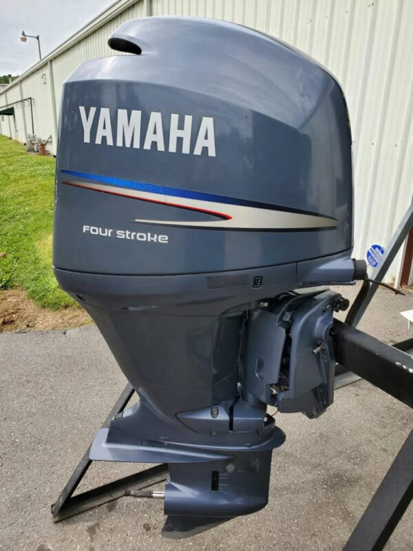 2009 Yamaha 150 HP 4-Cylinder EFI 4-Stroke 20″ (L) Outboard Motor