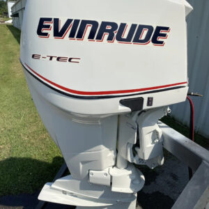 2011 Evinrude ETEC 200 HP 6-Cyl DFI 2-Stroke 25″(X) Counter Rotation Outboard Motor