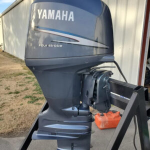 2005 Yamaha 150 HP 4-Cylinder EFI 4-Stroke 25″ (X) Outboard Motor